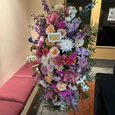 Spray funeral stand flowers