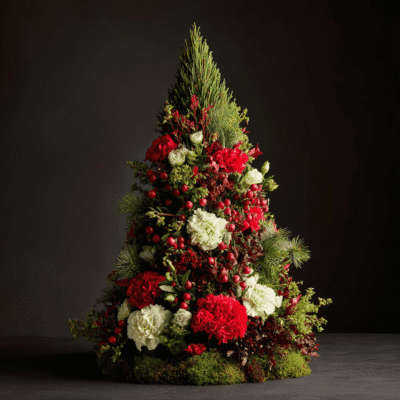 merrylen desighners flower arrangement in shape of christmas tr 7edeb4c1 00dc 4fe3 b4bb 40b8adfdee73