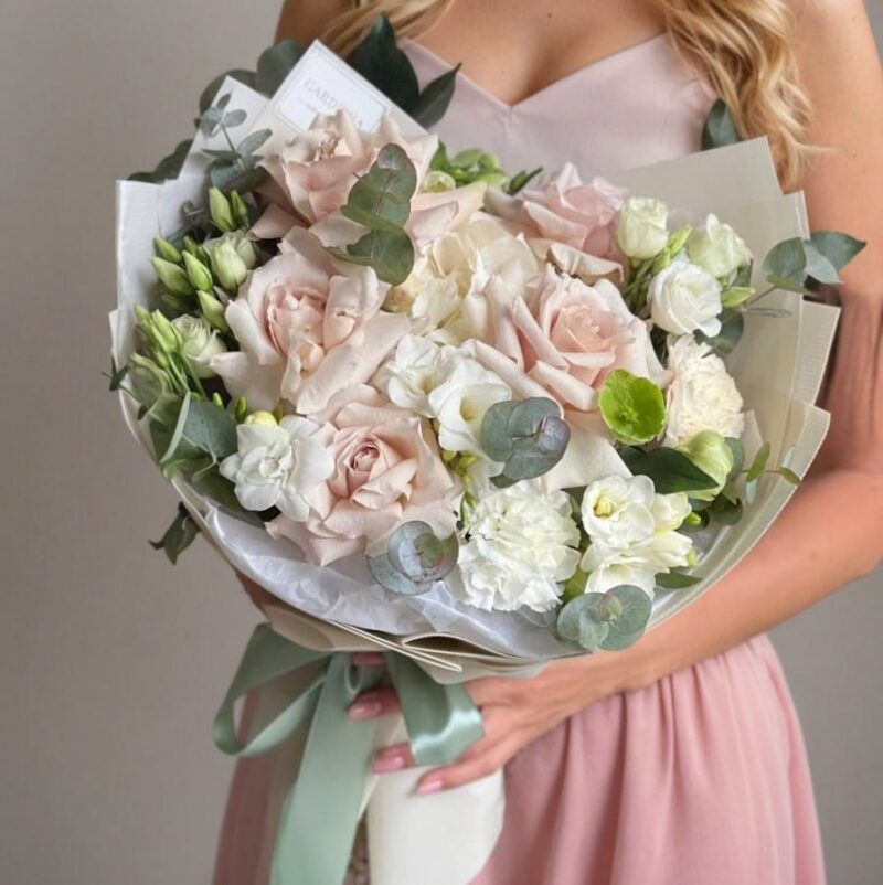 Velvet Petals & Cream Blooms