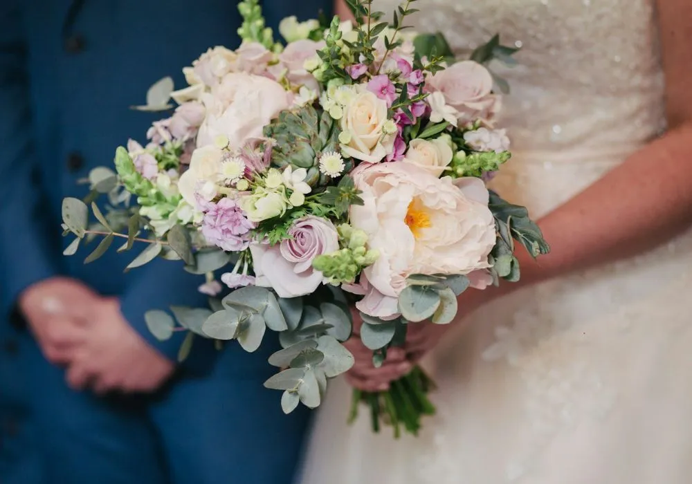 best way to preserve a bridal bouquet