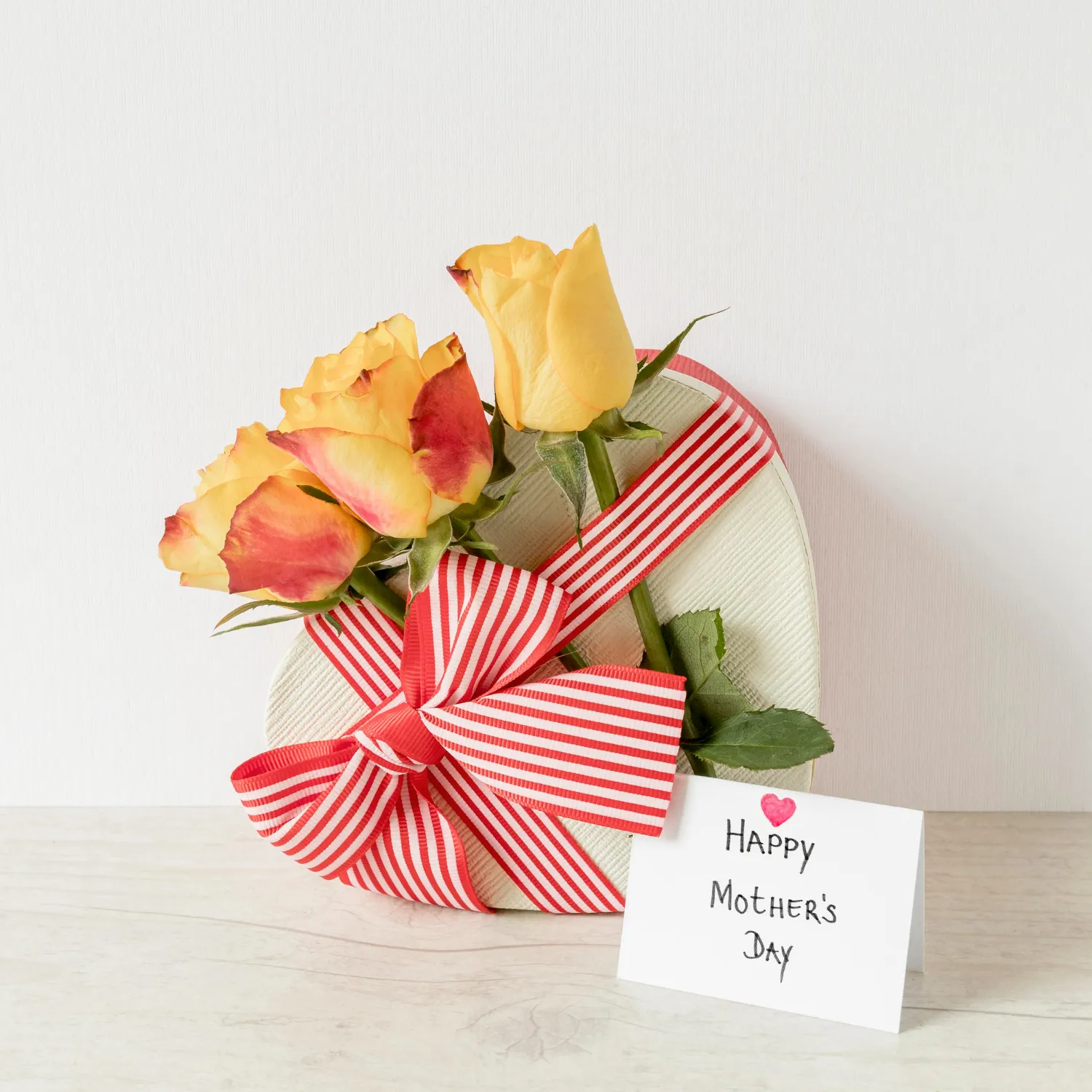 elegant-mothers-day-bouquet