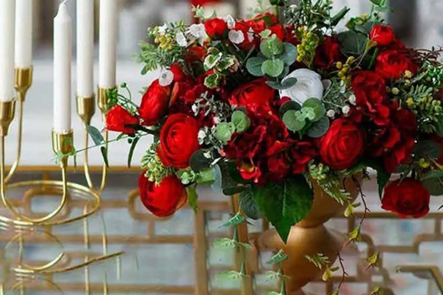Choose a Clear Holiday Style